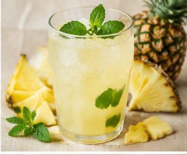 Água Aromatizada de Abacaxi e Hortelã